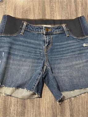 Isabel Maternity by Ingrid & Isabel Light Blue Boyfriend Denim Shorts